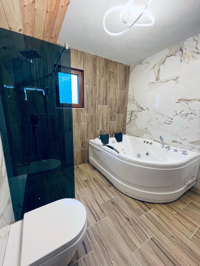 Chalet Montenegrina With Jacuzzi Kolašin Esterno foto